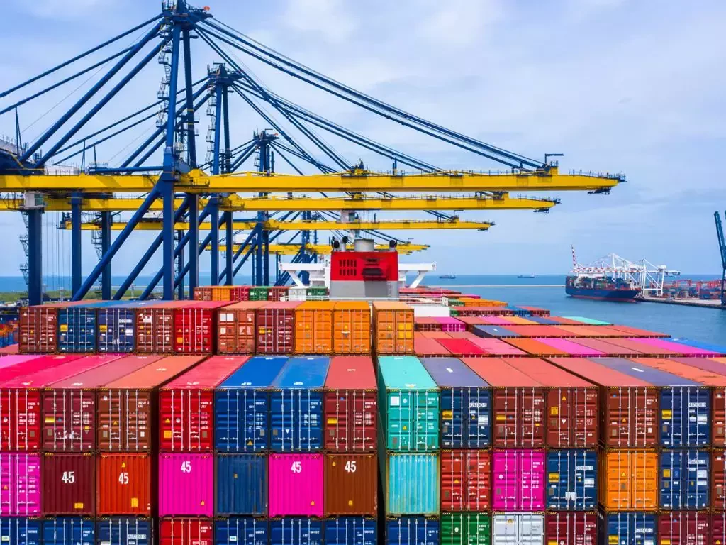 Featured image for cabins from shipping containers - Shipping Containers: Types and Uses For ...