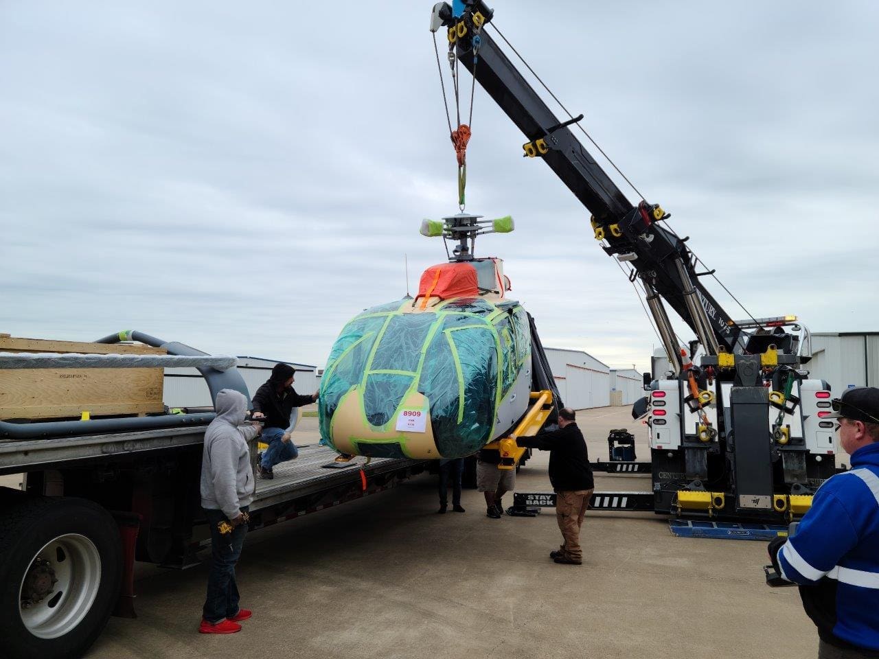 Featured image for delivery from a plane or helicopter - Helicopter and Aircraft Cargo Transport ...