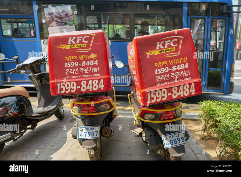 Featured image for free delivery from kfc - Kfc delivery hi-res stock photography ...