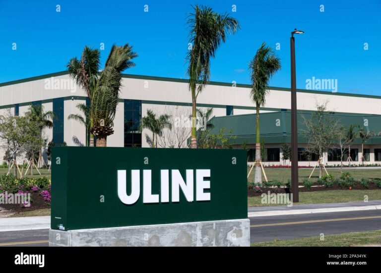 Featured image for free shipping from uline - Naples, Florida, USA Stock Photo ...