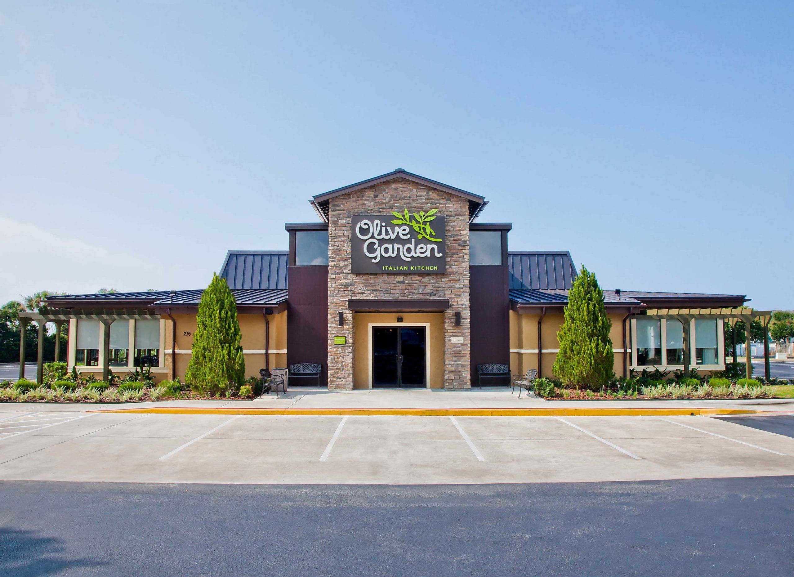 Featured image for olive garden is launching third-party delivery from uber direct. - Olive Garden Partners With Uber To ...
